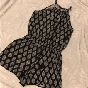 Black patterned romper. XS. Keyhole back